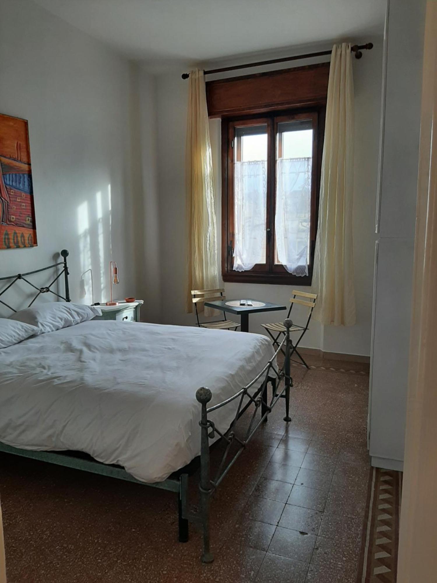 Mary&flo House - A Due Passi Dal Centro - Free Private Parking Apartment Florence
