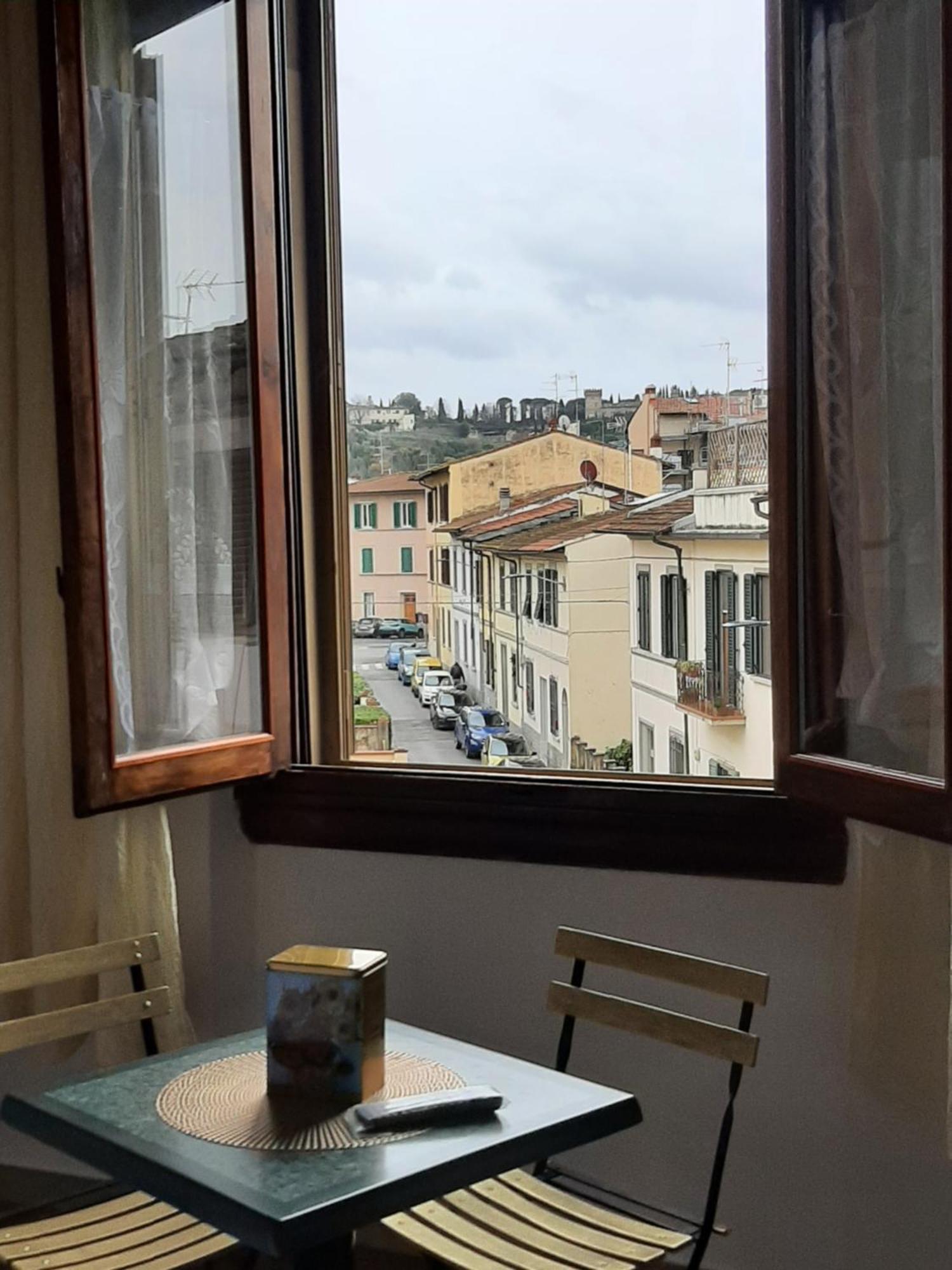 Mary&flo House - A Due Passi Dal Centro - Free Private Parking Florence