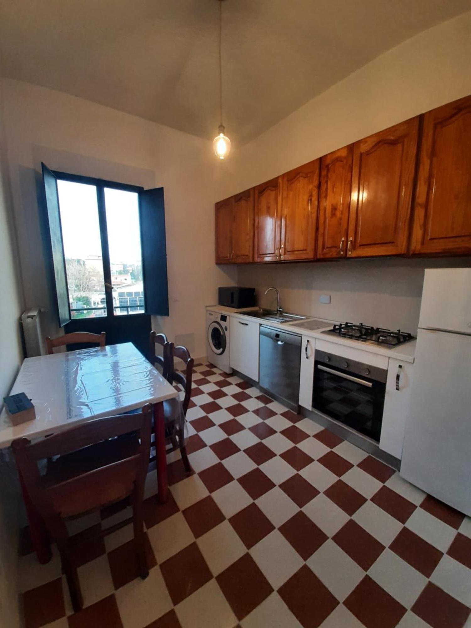 Mary&flo House - A Due Passi Dal Centro - Free Private Parking Florence